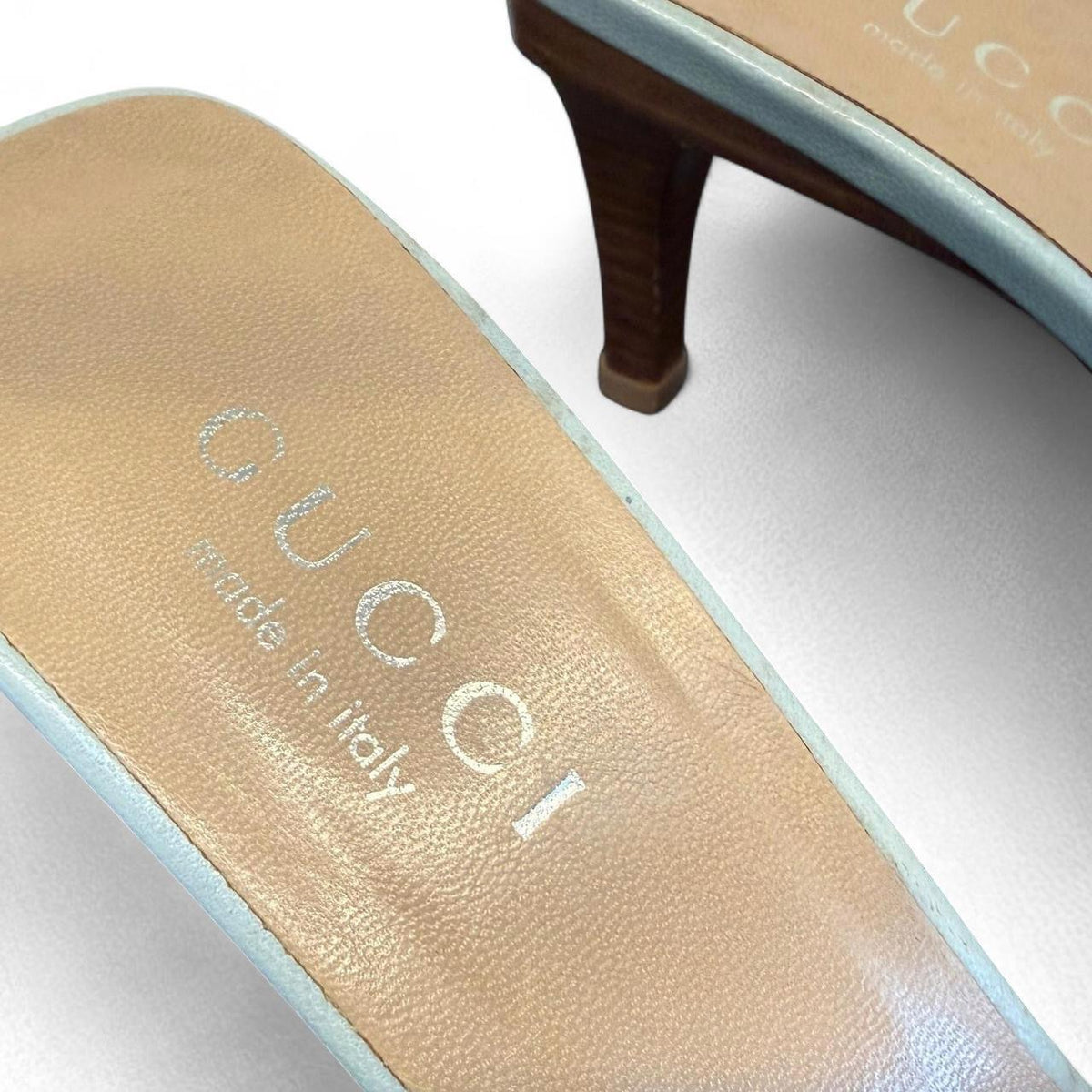 Gucci by Tom Ford mint double strap sandal heels